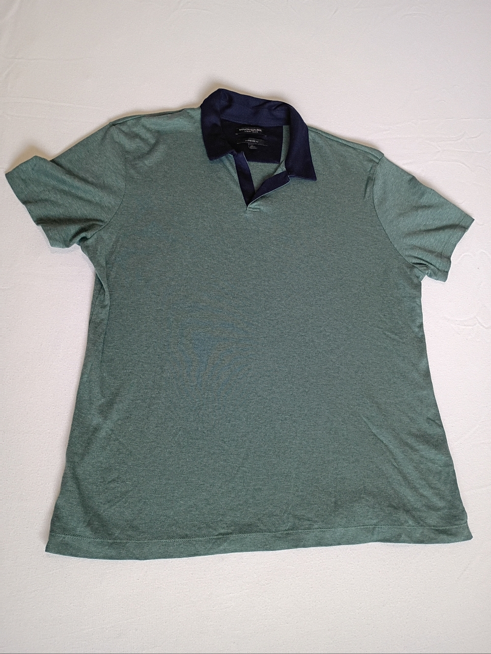 Banana Republic Luxury-Touch Polo in a Standard Fit Green And Blue Size XL